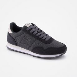 Buty sportowe damskie Astra W Knit charcoal. Szare buty sportowe na co dzień damskie Le Coq Sportif, bez wzorów, trekkingowe. W wyprzedaży za 301.15 zł.