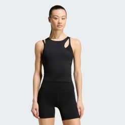 Top na ramiączkach All Me. Czarne topy sportowe damskie Adidas, xs, bez wzorów, z dzianiny, bez ramiączek. Za 179.00 zł.