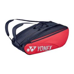 Torba tenisowa Yonex Bag 42329 EX. Czerwone torebki klasyczne damskie YONEX, bez wzorów, bez dodatków. Za 559.00 zł.