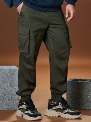 Spodnie - khaki. Brązowe spodnie materiałowe męskie Sinsay, bez wzorów. Za 89.99 zł.