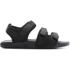 Czarne Sandały Opensightly. Czarne sandały męskie Born2be, bez zapięcia. Za 59.99 zł.
