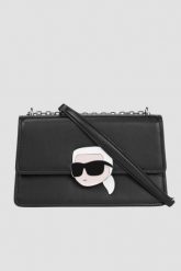 KARL LAGERFELD Czarna torebka K/ikonik 2.0 Leather. Czarne torebki klasyczne damskie Karl Lagerfeld, bez wzorów, ze skóry, bez dodatków. W wyprzedaży za 799.99 zł.