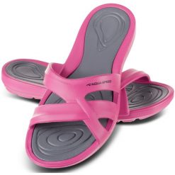 Klapki basenowe damskie PANAMA. Czerwone klapki damskie Aqua-Speed, bez wzorów, bez obcasa. Za 69.99 zł.