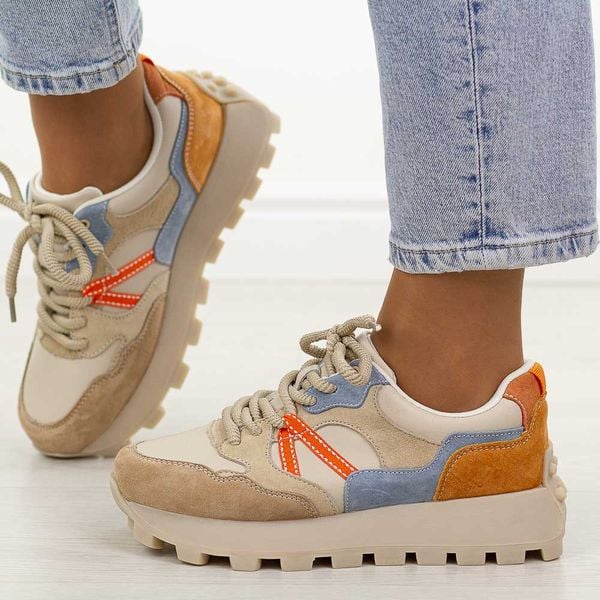 Beżowe skórzane półbuty damskie Filippo Dp7559/26. Brązowe półbuty damskie Filippo, bez wzorów, z jeansu, eleganckie, bez obcasa, na platformie. Za 269.00 zł.