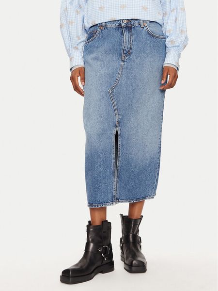 Mustang Spódnica jeansowa Eureka 1015589 Niebieski Slim Fit. Niebieskie spódniczki damskie Mustang, bez wzorów, z bawełny. Za 219.99 zł.