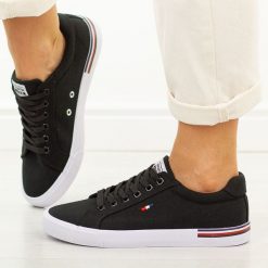 Czarne trampki damskie American Club Lh116. Czarne trampki i tenisówki damskie American CLUB, bez wzorów, z jeansu. Za 99.00 zł.