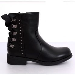 Botki militarne czarne HQ977 Black. Czarne botki damskie ButyModne, ze skóry ekologicznej, klasyczne, bez obcasa, bez zapięcia. W wyprzedaży za 99.00 zł.