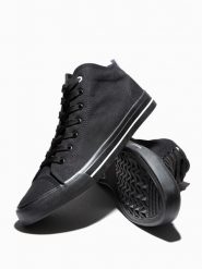 Buty męskie trampki T389 - czarne - 40. Czarne trampki i tenisówki męskie Ombre Clothing, bez wzorów, z gumy, bez zapięcia. W wyprzedaży za 69.99 zł.
