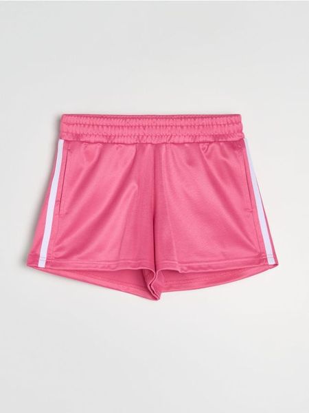 Szorty z lampasami - różowy. Czerwone szorty damskie Sinsay, bez wzorów. Za 39.99 zł.