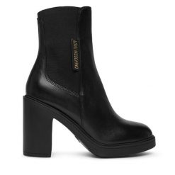 Botki LOVE MOSCHINO. Czarne botki damskie Love Moschino, bez obcasa, na słupku, bez zapięcia. Za 1,299.00 zł.
