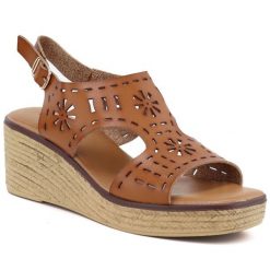 Sandały damskie na koturnie brązowe Sabatina 1103-12A. Brązowe sandały damskie Sabatina, bez wzorów, ze skóry ekologicznej, bez obcasa, na koturnie. Za 139.99 zł.