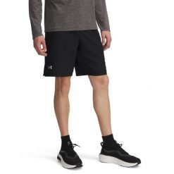 Szorty Under Armour Launch 7". Czarne szorty męskie Under Armour, z materiału, bez kołnierzyka. Za 187.85 zł.