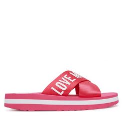 Klapki LOVE MOSCHINO. Czerwone klapki damskie Love Moschino, bez wzorów, bez obcasa. Za 589.99 zł.