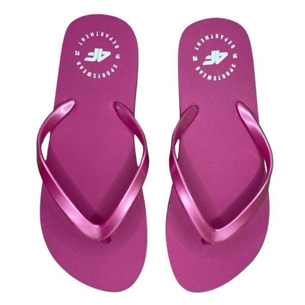 Japonki damskie 4F 4FWSS24FFLIF165. Brązowe klapki damskie 4f, bez wzorów, z gumy, bez obcasa. Za 44.99 zł.