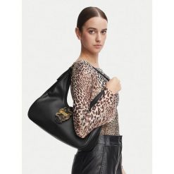 Torebka Just Cavalli. Czarne torebki klasyczne damskie Just Cavalli, bez wzorów, bez dodatków. Za 794.99 zł.