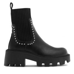 Botki DeeZee. Czarne botki damskie DeeZee, bez obcasa, na słupku, bez zapięcia. Za 89.99 zł.