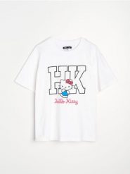Bawełniana koszulka z krótkim rękawem Hello Kitty - biały. Białe t-shirty damskie Sinsay, l, bez wzorów, z bawełny, bez kołnierzyka. Za 29.99 zł.