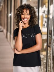 Koszulka z błyszczącym napisem - czarny. Czarne t-shirty damskie Sinsay, l, bez wzorów, z bawełny, bez kołnierzyka. Za 25.99 zł.