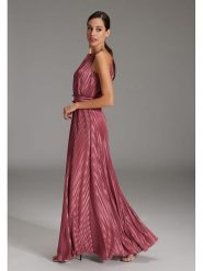 SWING Sukienka w kolorze jasnoróżowym rozmiar: 38. Różowe sukienki damskie Swing, bez wzorów, bez kołnierzyka, bez ramiączek, maxi. Za 446.45 zł.