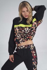 Dwukolorowa Krótka Bluza z Kapturem - Wzór 122. Brązowe bluzy z kapturem damskie Figl, s, z elastanu. Za 189.00 zł.