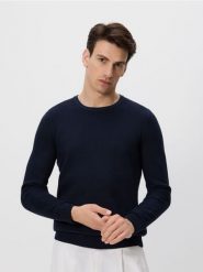 Strukturalny sweter z bawełny - granatowy. Niebieskie swetry męskie Reserved, l, bez wzorów, z bawełny, bez kołnierzyka. Za 159.99 zł.