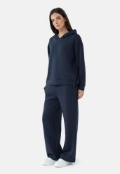 Szerokie spodnie dresowe N-EVA. Spodnie dresowe damskie Volcano, s, z dresówki. Za 139.99 zł.