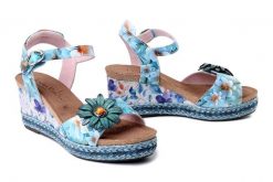 LAURA VITA 0007938 Facyo 75 bleu, sandały damskie. Niebieskie sandały damskie Laura Vita, bez wzorów, ze skóry, bez obcasa, na koturnie. Za 404.90 zł.