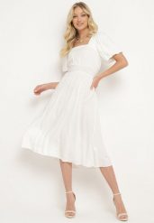 Biała Rozkloszowana Sukienka z Wiskozy z Wycięciem i Wiązaniem na Plecach Dimicia. Białe sukienki damskie Born2be, m, bez wzorów, z wiskozy, eleganckie, bez kołnierzyka, bez ramiączek, midi, dopasowane. W wyprzedaży za 59.99 zł.