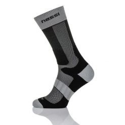 Skarpetki Sportowe Unisex Nessi Sportswear Trail X Termoaktywne. Czarne skarpetki damskie NESSI SPORTSWEAR, bez wzorów. Za 69.99 zł.