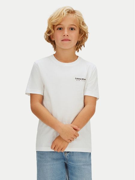 Calvin Klein Jeans T-Shirt Minimal Logo IB0IB02608 Biały Regular Fit. Białe t-shirty chłopięce Calvin Klein Jeans, bez wzorów, z bawełny, bez ramiączek. Za 85.99 zł.