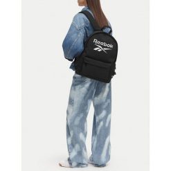 Plecak Reebok. Czarne plecaki damskie Reebok, bez wzorów, sportowe. Za 99.99 zł.