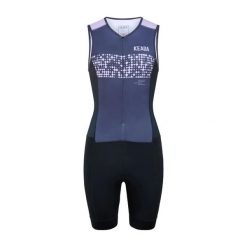 Damski kombinezon triathlonowy Systematic Two bez rękawów – fioletowy. Czarne kombinezony damskie KEADA SPORTS, l, bez wzorów, z materiału, bez kołnierzyka, bez ramiączek. Za 549.00 zł.