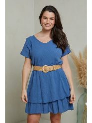 Curvy Lady Sukienka w kolorze niebieskim rozmiar: 40/42. Niebieskie sukienki damskie Curvy Lady, na co dzień, bez wzorów, klasyczne, bez kołnierzyka, bez ramiączek, midi, proste. Za 131.43 zł.