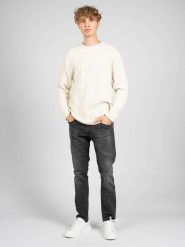 Guess Sweter "C-Neck" | 0BH530 5584ZT | Mężczyzna | Czarny. Czarne swetry męskie Guess, m, z aplikacjami, z dzianiny, bez kołnierzyka. W wyprzedaży za 249.00 zł.