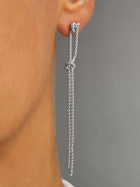 Les Petites Précieuses Srebrne kolczyki-wkrętki rozmiar: onesize. Szare kolczyki damskie Les Petites Précieuses, srebrne. Za 100.75 zł.