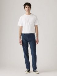 Levi's Spodnie chino w kolorze granatowym rozmiar: W32/L30. Niebieskie spodnie materiałowe męskie Levi's, bez wzorów. Za 166.10 zł.
