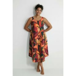 Damskie Sukienka midi liście krój trapezowy okrągły dekolt bez rękawów. Czerwone sukienki damskie Ulla Popken, plus size, bez wzorów, z materiału, sportowe, bez kołnierzyka, plus size, bez ramiączek, midi, sportowe. Za 279.99 zł.