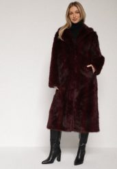 Bordowy Jednorzędowy Płaszcz Futerko o Klasycznym Kroju Yrelsha. Czerwone płaszcze damskie Born2be, l, bez wzorów, z futra, klasyczne. Za 279.99 zł.