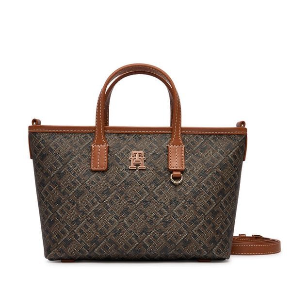 Torebka Tommy Hilfiger. Czarne torebki klasyczne damskie Tommy Hilfiger, bez wzorów, bez dodatków. Za 649.99 zł.