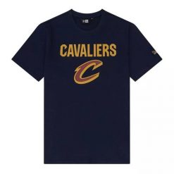 T-shirt NBA Cleveland Cavaliers New Era Bleu marine. Niebieskie t-shirty męskie New Era, m, bez wzorów, z materiału, bez kołnierzyka. Za 126.50 zł.
