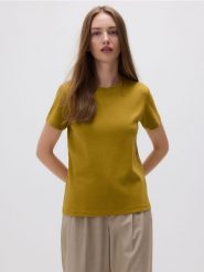 Bawełniany t-shirt - oliwkowy. Zielone t-shirty damskie Reserved, l, bez wzorów, z bawełny, bez kołnierzyka. W wyprzedaży za 49.99 zł.