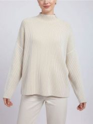 Sweter z półgolfem - beżowy. Brązowe swetry klasyczne damskie Sinsay, l, bez kołnierzyka. Za 49.99 zł.