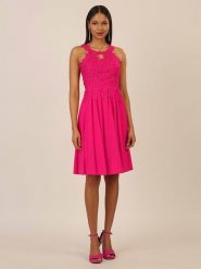 APART Sukienka w kolorze różowym rozmiar: 40. Różowe sukienki damskie Apart, bez wzorów, z koronki, bez kołnierzyka, bez ramiączek, midi. Za 186.19 zł.