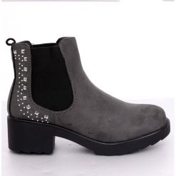 Sztyblety z ćwiekami szare Z175 Grey. Szare botki damskie ButyModne, klasyczne, bez obcasa, bez zapięcia. Za 119.00 zł.