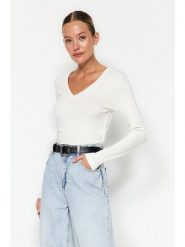 Trendyol Koszulka w kolorze kremowym rozmiar: M. Białe t-shirty damskie Trendyol, m, bez wzorów, bez kołnierzyka. Za 88.64 zł.