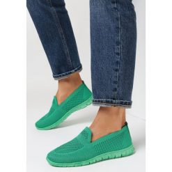 Zielone Tenisówki Dubost. Zielone trampki i tenisówki damskie Born2be, bez wzorów. Za 39.99 zł.