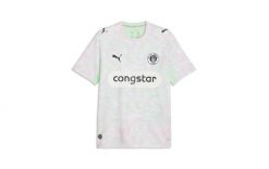 Trzecią koszulka FC St. Pauli 2026/27. Zielone bluzki sportowe damskie Puma, s, bez wzorów, z materiału, bez ramiączek. Za 404.50 zł.