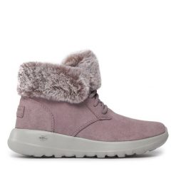 Trzewiki Skechers. Fioletowe botki damskie Skechers, bez obcasa, na płaskiej podeszwie, bez zapięcia. Za 309.99 zł.