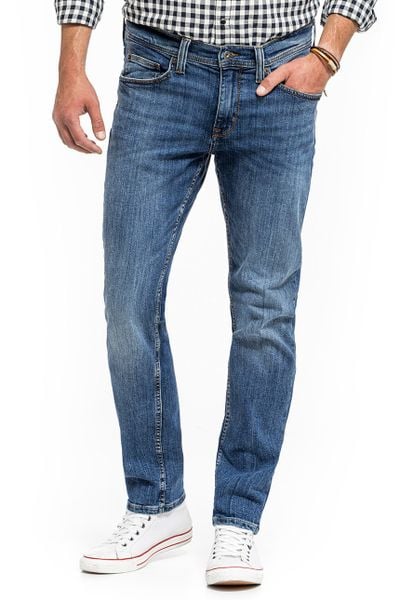 MUSTANG VEGAS MĘSKIE SPODNIE JEANSOWE DENIM BLUE 1014037 5000 583. Niebieskie spodnie materiałowe męskie Mustang, bez wzorów, z denimu. W wyprzedaży za 159.99 zł.