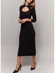 Milan Kiss Sukienka w kolorze czarnym rozmiar: S. Czarne sukienki damskie Milan Kiss, na co dzień, s, bez wzorów, bez kołnierzyka, bez ramiączek, midi, proste. Za 165.99 zł.